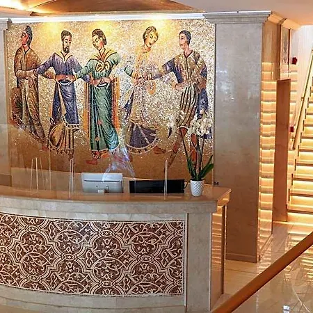 Mythos Palace (adults Only) 5* Kouspádhes